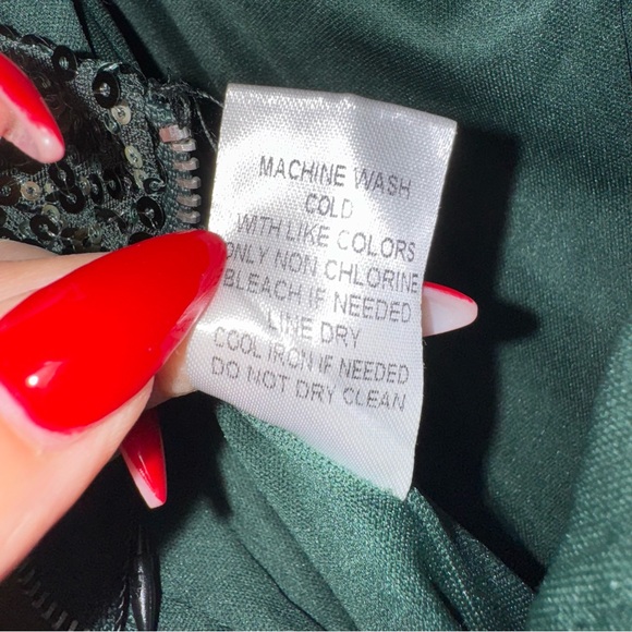 Green Sequin Jumpsuit. M. NWT - Picture 16 of 16